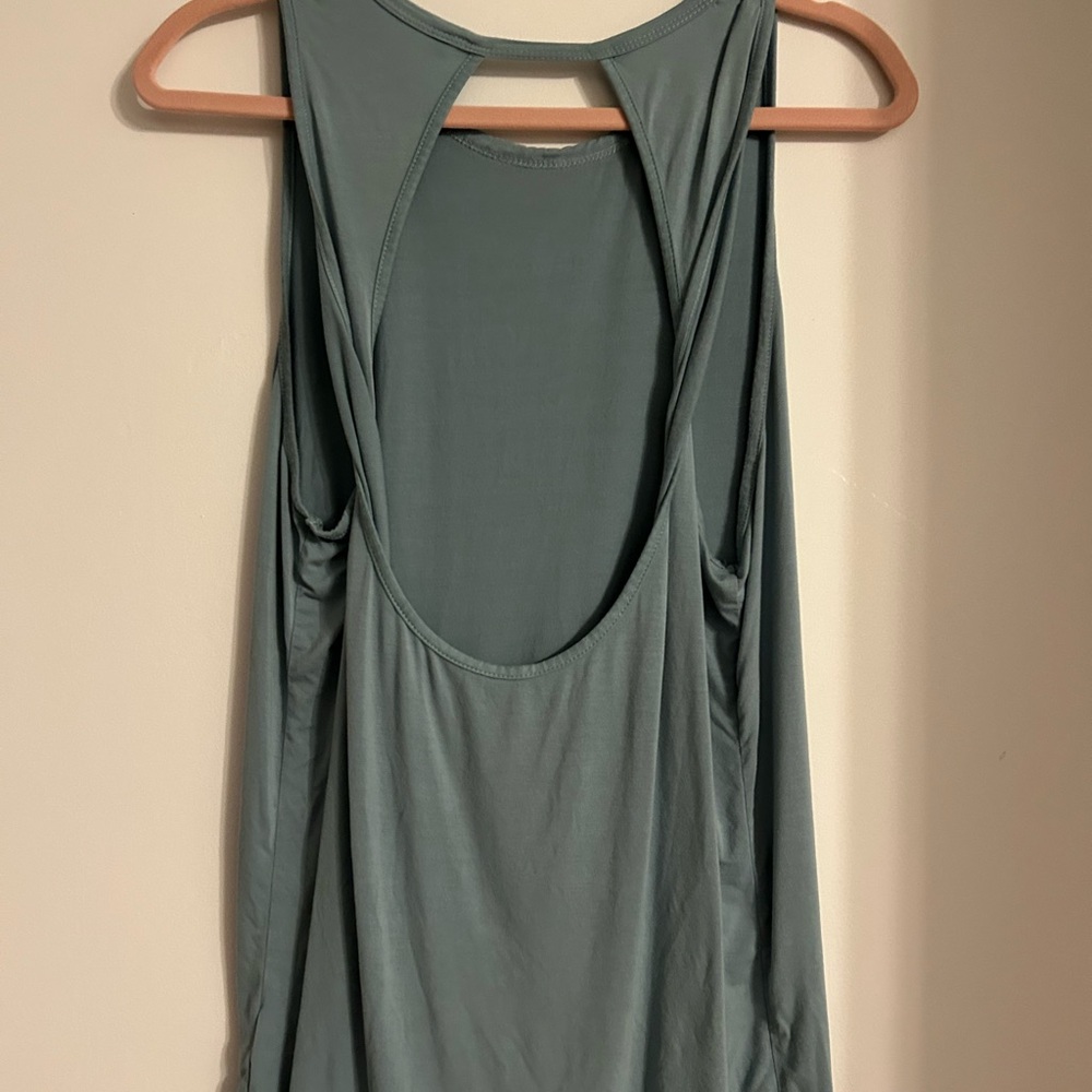 Mippo Workout Top - Picture 3 of 4